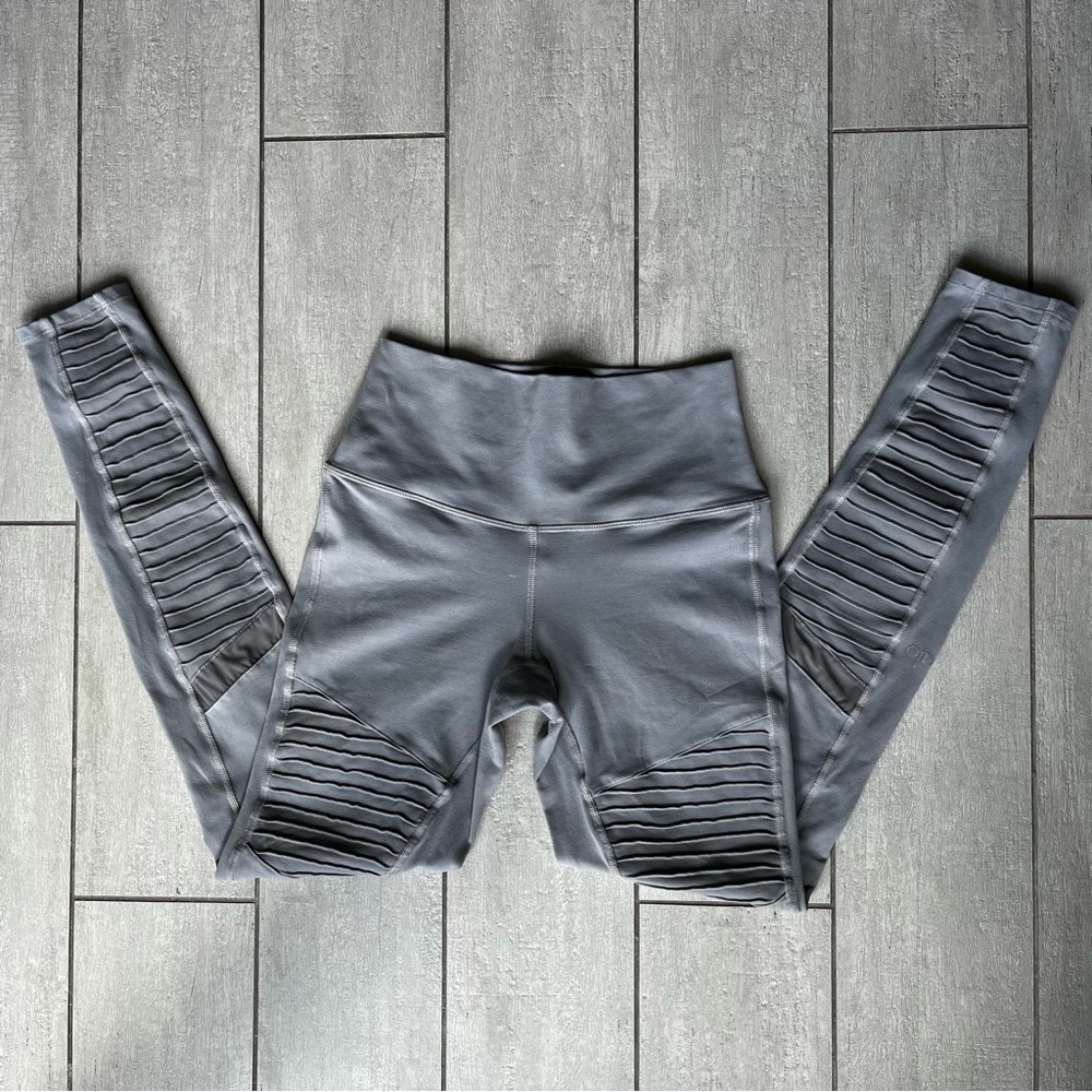 ALO Yoga Moto Leggings Small Gray High Rise Ankle Crop Nylon Spandex